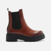 BOTA CARAMELO COURO CANO CURTO TRATORADA ELÁSTICO A 13654 0002 0002 AREZZO